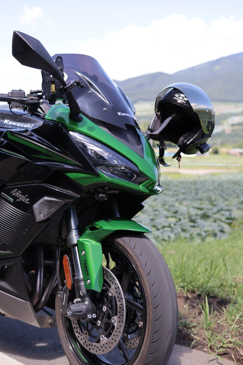 shinyoMK34's tweet photo. この時期はどうしてもこっち方面に引き寄せられるなあ

#Ninja1000sx
#群馬県
#嬬恋村
#嬬恋キャベツ
#牛乳屋
#ライダーの義務 https://t.co/vYxsbWkzij