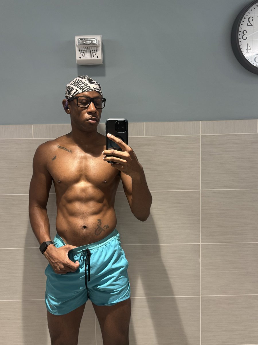 callmegilmore's tweet photo. Yes, my body hurts. No, I’m not mad about it. https://t.co/yovkeUILly