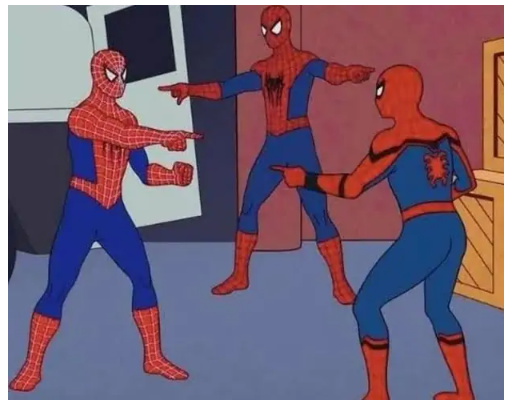 GOGi_Da's tweet photo. 🕷️ 알고 보면 더 재미있는 삼스파 비하인드

1. 첫날부터 슈트 얘기로 수다 떨음
세 명이 슈트를 같이 입자마자 서로 어떻게 입고 벗는지, 뭐가 불편한지 경험담부터 공유했다고 함 ㅋㅋ

2. 토비 허리 펴주는 장면은 애드리브
앤드류가 토비의 허리를 잡고 쫙 펴주는 장면은 현장에서 자연스럽게 만들어진 장면.

3. 그 유명한 손가락질 밈도 살려버림
스파이더맨끼리 서로 가리키는 유명한 밈까지 촬영 현장에서 아이디어가 나오면서 영화에 들어감.

4.  앤드류는 엠마 스톤에게까지 거짓말함
엠마 스톤이 직접 노 웨이 홈 출연 여부를 물어봤는데도 끝까지 아니라고 잡아뗐다고 ㅋㅋ

5. 톰 홀랜드도 처음엔 삼스파를 안 믿음
토비와 앤드류가 함께 나온다는 이야기를 듣고도 실제로 가능할 거라고 생각하지 않았다고 함.

6. 앤드류에게는 사실상 끝났던 스파이더맨
어메이징 시리즈가 끝난 뒤 다시 피터를 연기할 줄 몰랐는데, 세 명의 스파이더맨을 형제처럼 그린다는 이야기에 복귀를 결정.

7. 토비는 14년 만에 슈트를 다시 입음
오랜 시간이 지났는데도 슈트를 입으니 예전 피터 파커의 느낌이 자연스럽게 돌아왔다고 함.

영화에서는 진지하게 세상을 구하고 있는데
촬영장에서는 스파이더맨 해본 사람들끼리 모여서 
슈트 불편한 얘기하고 있었다는 게 제일 웃김 ㅋㅋ

#스파이더맨 #노웨이홈 #삼스파 #톰홀랜드 #앤드류가필드