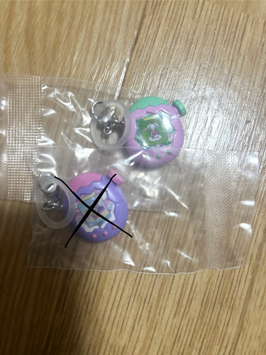 kyup___'s tweet photo. @ke__roro__ 検索より失礼します。
たまごっちピンク所持しております。
いるかっちと交換可能でしょうか？
ご検討よろしくお願いいたします。 https://t.co/8cqCCSQdsw