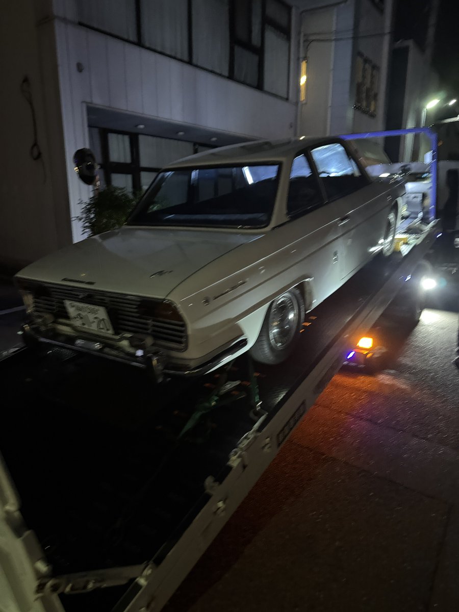 sei_12_19_'s tweet photo. この時期の旧車は人が死ぬ前に車が死ぬのでエアコンなくても大丈夫です(大丈夫ではない)
#チームエアコンレス https://t.co/n2Gy7QACYz