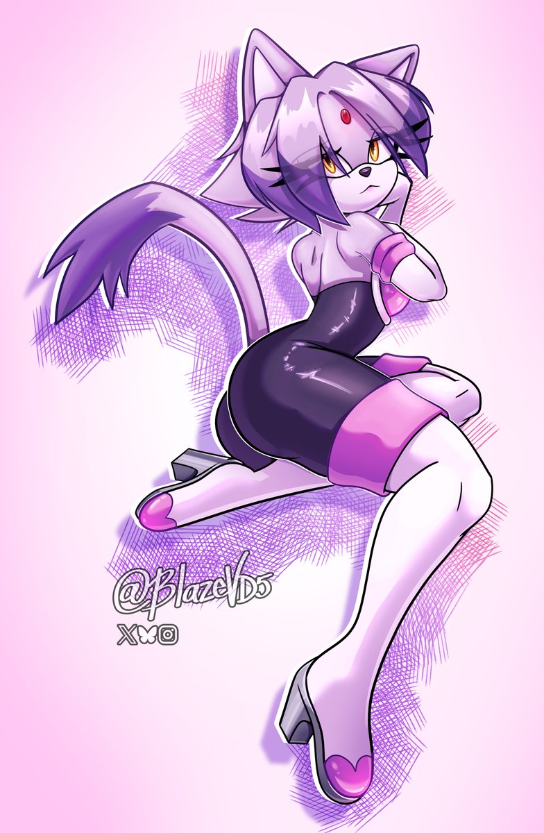 BlazeVD5's tweet photo. So sad i couldnt deliver anything for cat day :c
But have a collection of the fire cat 

#blazethecat https://t.co/CMczRW80bk