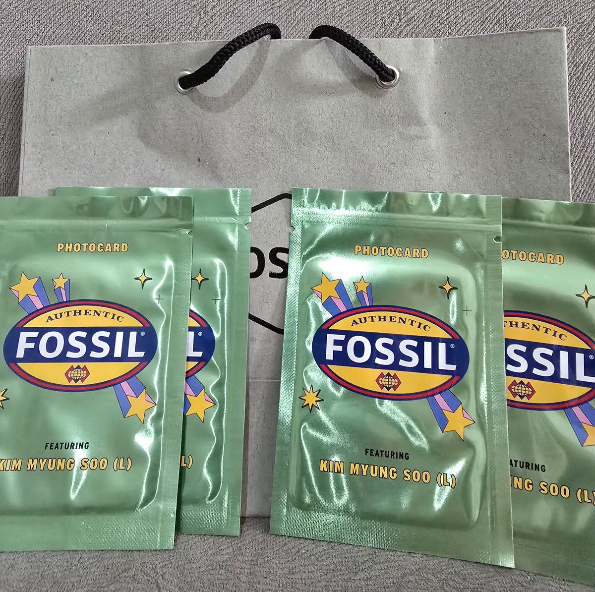 mrsblueee_'s tweet photo. WANT TO SELL
Photocard (PC) Kim Myung Soo (L) Fossil
Original, masih tersegel ya
Ready 4 pcs. Prefer take all.
Tolong bantu share ya. Ini dapat dari hadiah karena beli fossil.
WTS WTB PC L Kim Myung Soo L Fossil
#KimMyungSoo #L #WTSPC https://t.co/g307zHTQEe