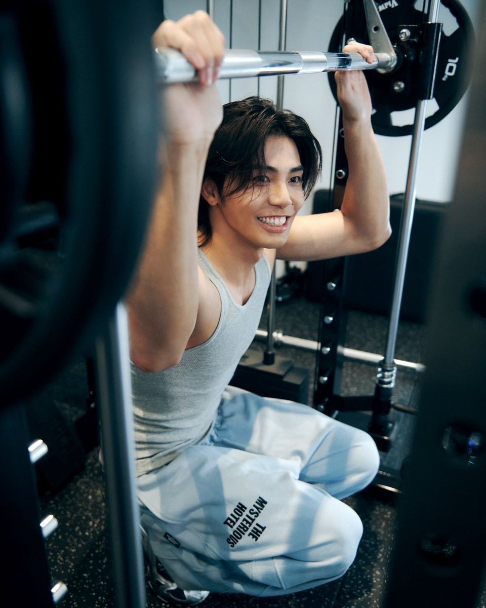 therampagefext's tweet photo. 【WEB📲】 @ar_mag_official 

「#ar WEB」連載更新🆙
#武知海青 の惚れさせボディ💪✨

THE RAMPAGE���武知海青「昔から勘が鋭くて、運も強い人」本人と同じくらい強運体質な人って!?絆エピソードにほっこり♡
https://t.co/Un8yIZZvyQ

#THERAMPAGE @kaiche_official https://t.co/rPLOmFboVS