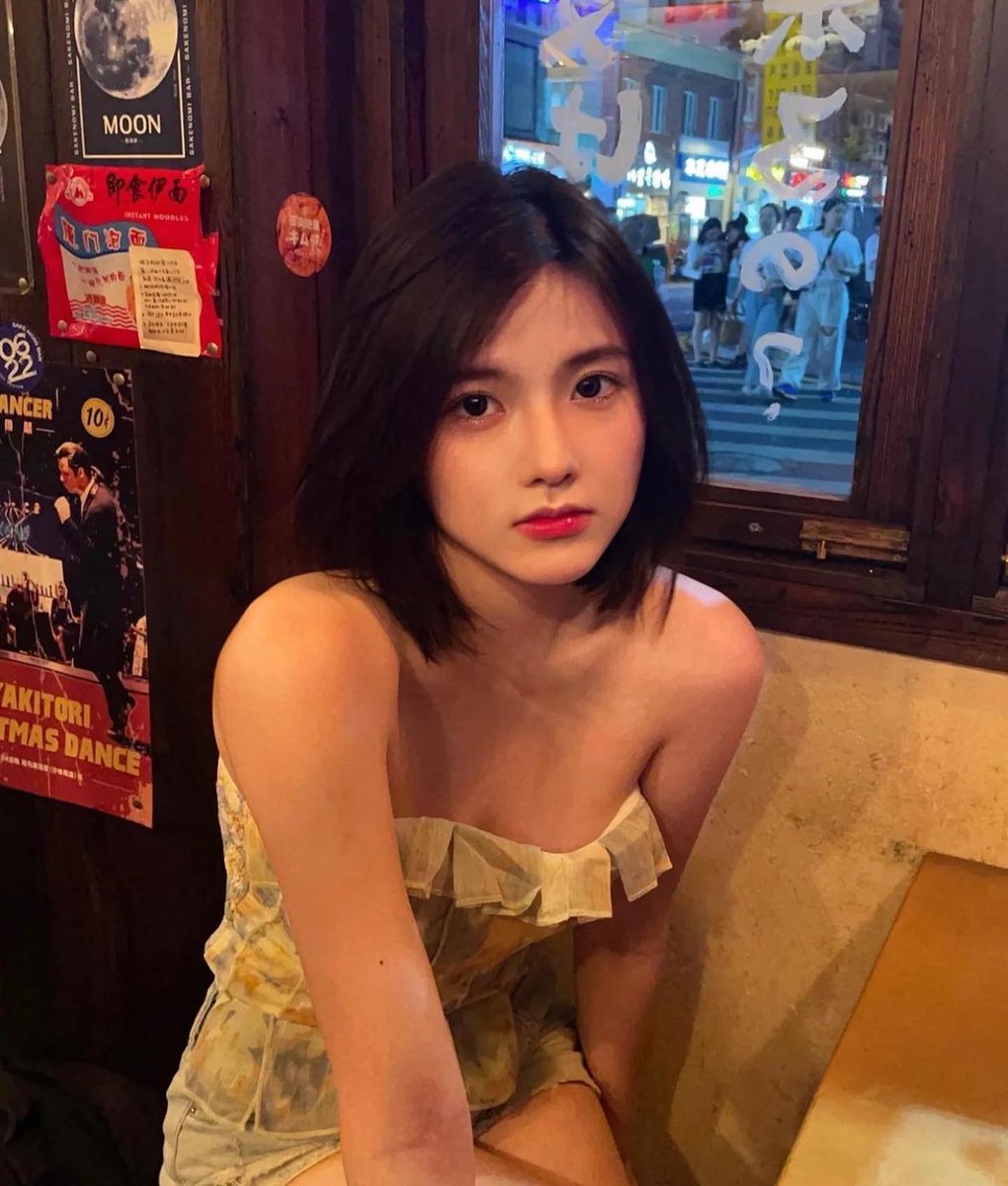 MayaPopejokif's tweet photo. 自分を客観視する癖のせいで、素直な反応が遠のいていく。なんだか少し、生きづらさを感じる午後 https://t.co/ZrkwVJQjYl