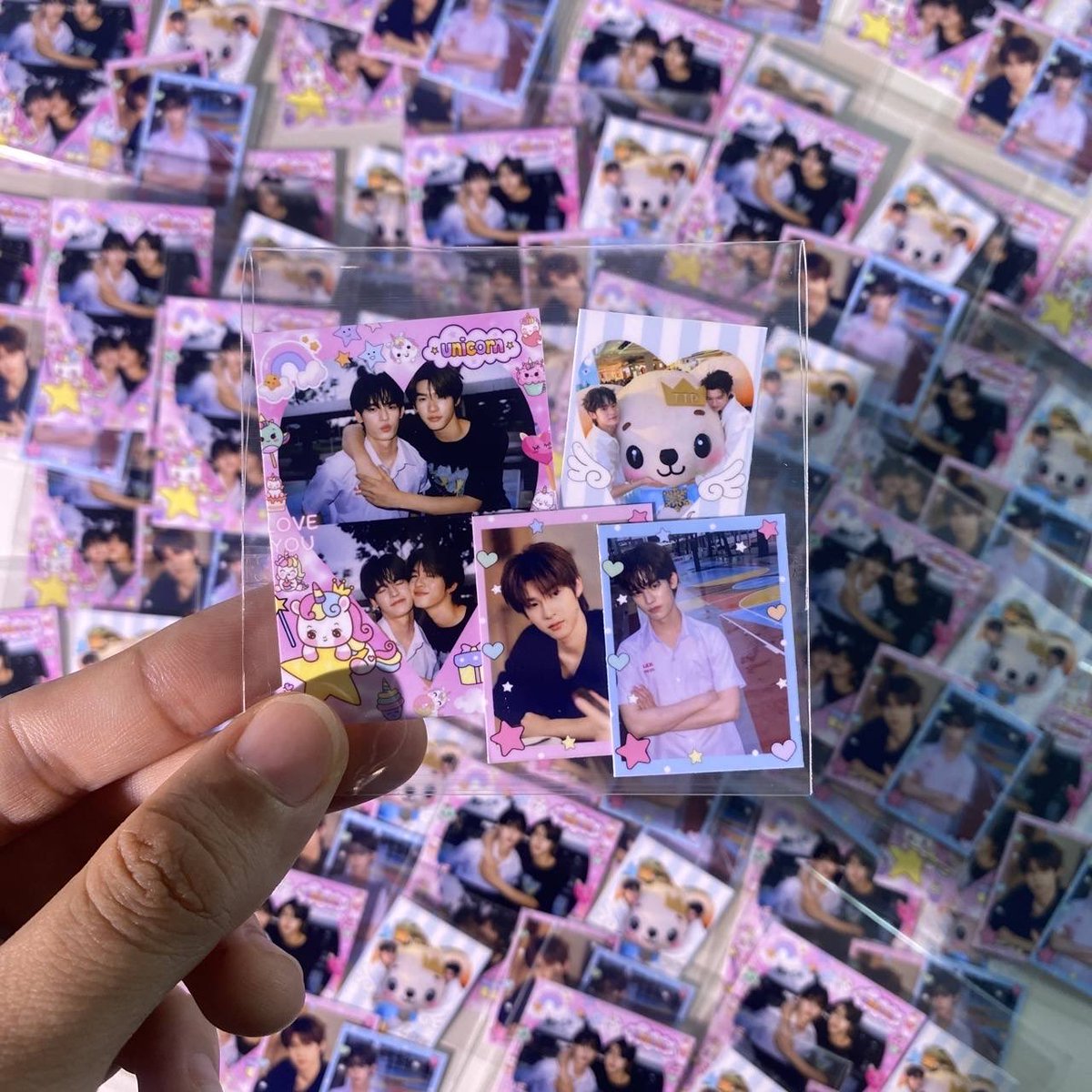 WeeradaY's tweet photo. ݁ ˖Ი𐑼⋆ giveaway for VaVa ᯓ★

- photo set 50 set
- photo keychain 50 ea (random)
[ you can choose either one ]

ִ ࣪𖤐 location : impact arena
ִ ࣪𖤐 date : 15 Aug
ִ ࣪𖤐 time : tba 

; rt and show this post 

🐶🐻‍❄️🌟 #DuangGoRoundConcert 
#เจอด้วงที่อิมแพคนะเธอ | #teeteepor https://t.co/HMNkMsZS6a