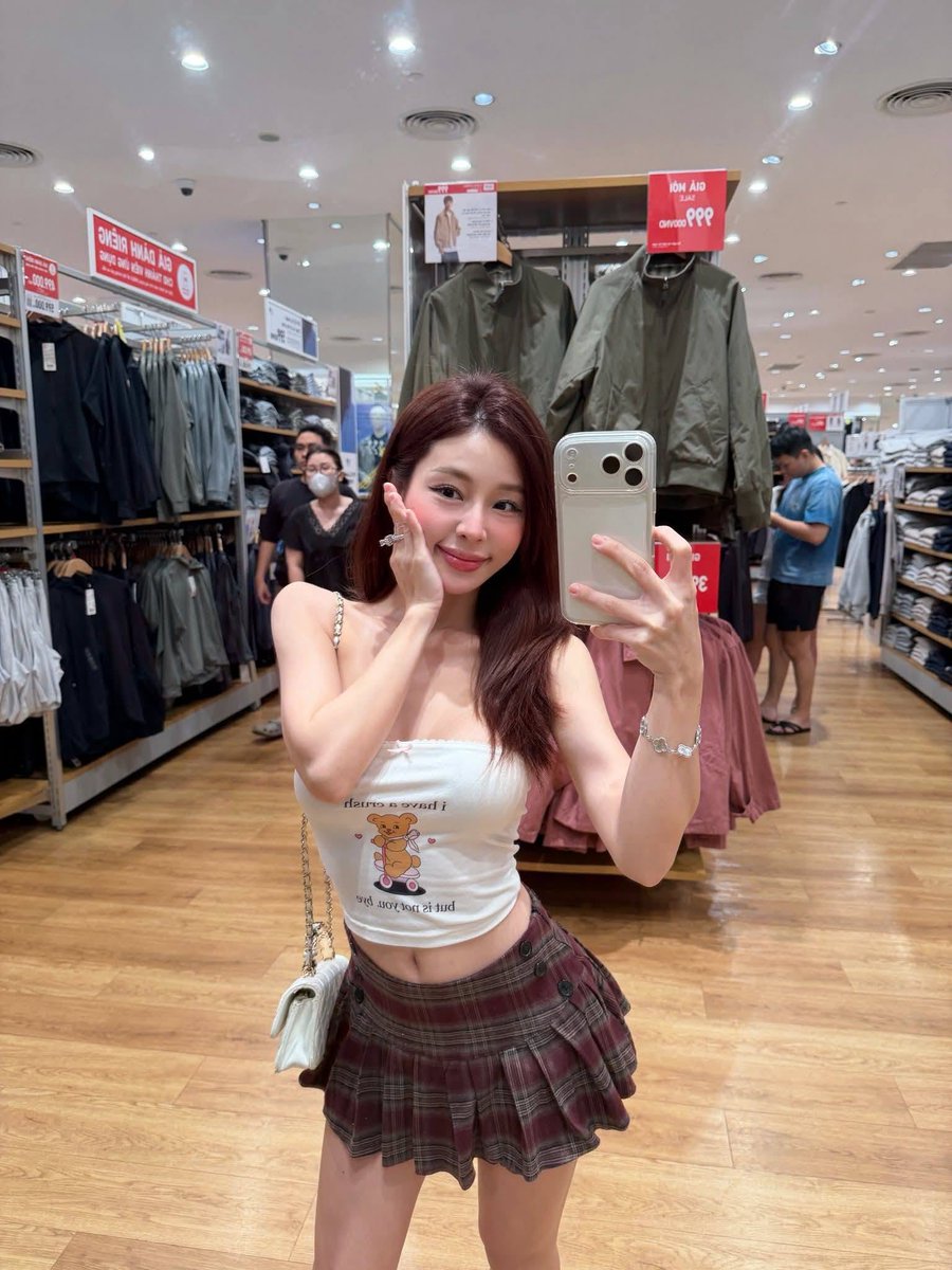 MariHaabcfq's tweet photo. 心地よい虚無感に包まれて、ただ時間だけが過ぎていくね。 https://t.co/MPxGpb4Uwi