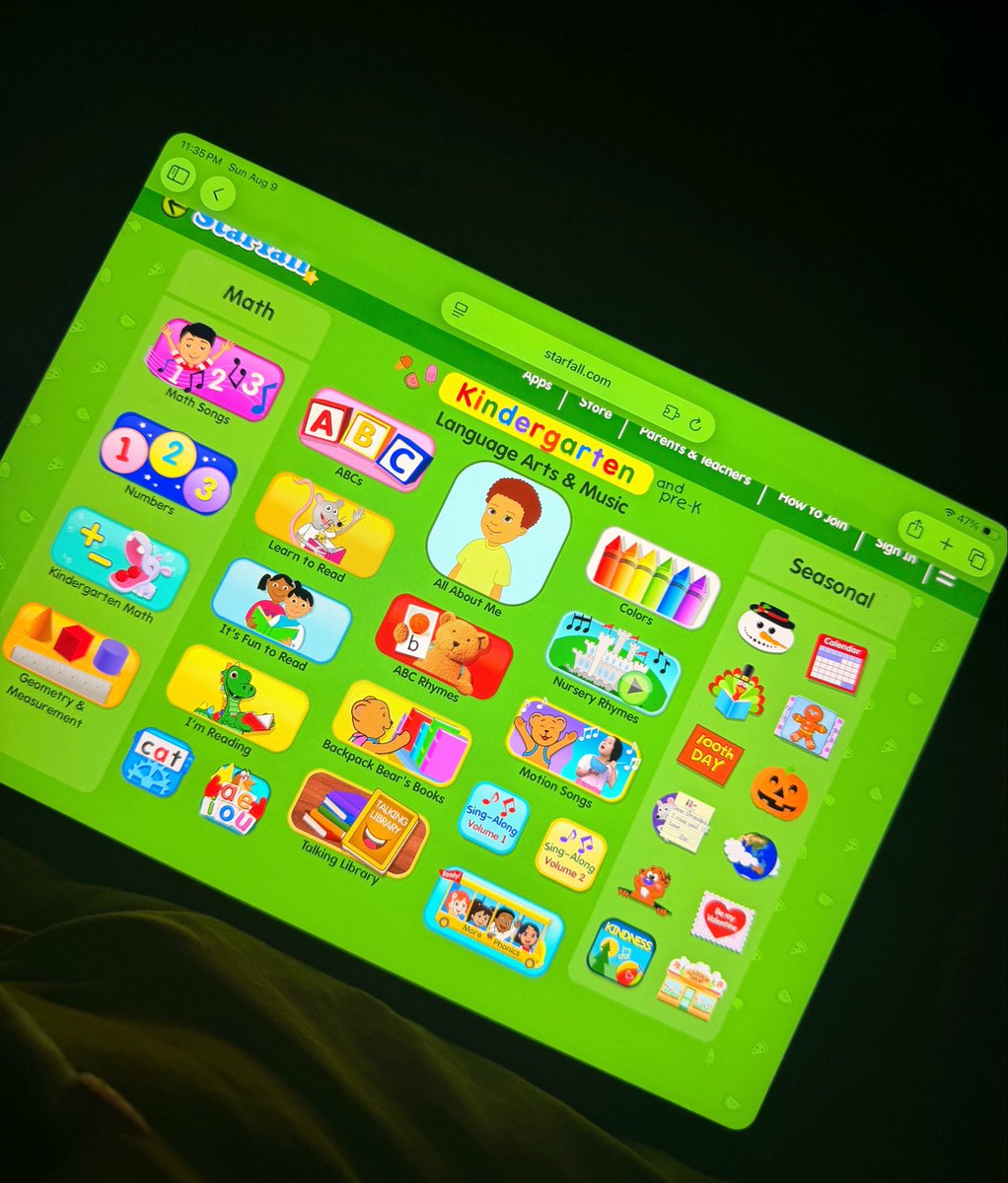 realniaxo's tweet photo. omg i miss starfall likeeeeee 🥹 https://t.co/GLlkKDZnLi