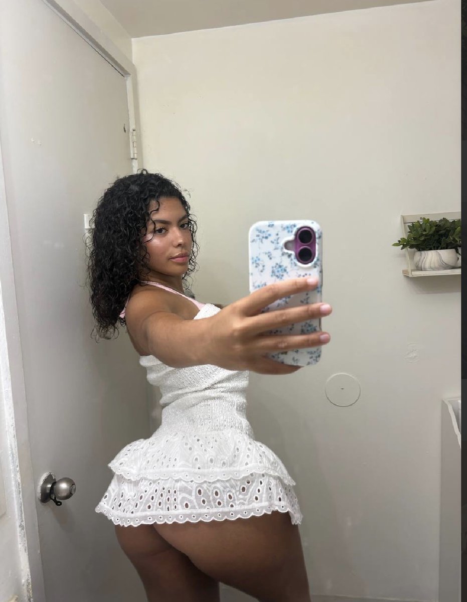 Tailaxoxo's tweet photo. @Lunaj1qj I’m so h0rny right now🥹💦.. watch my videos right now.🔥
My 0F is 🆓 👀👇

https://t.co/LtkBMHH1gi https://t.co/EgdboNDdKF