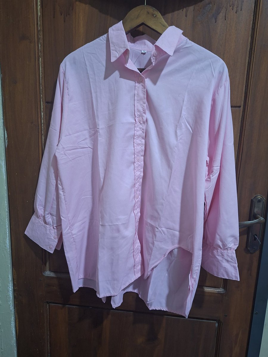 VantaNebula's tweet photo. @pcloeyenthus Kemeja pink masih new ld 120an 45k aja kak
Knit by lozy hijab warna asli kaya foto ketiga ya grey kalem cakep, ld bisa melar up to 120an juga, 80k nego tipis kak @pcloeyenthus https://t.co/sYXhAAXvGc