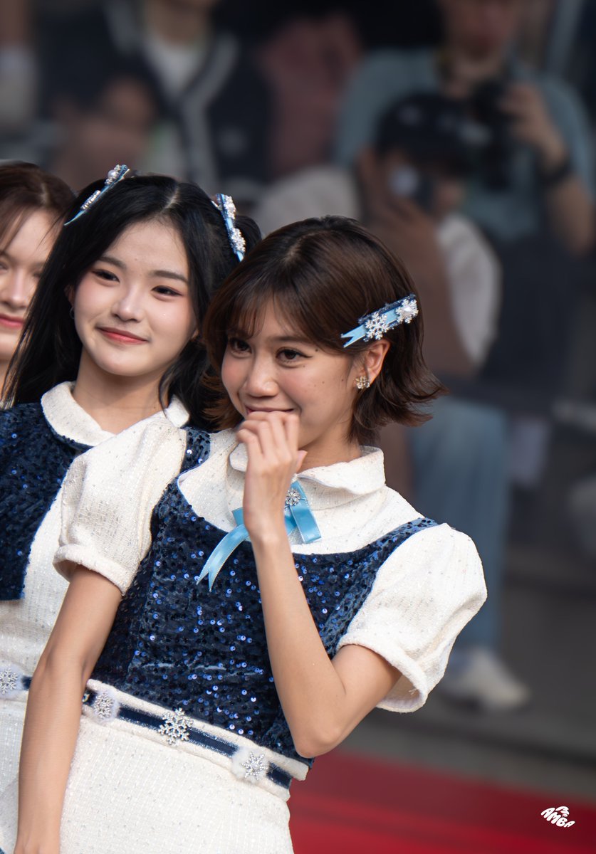 23Amba24's tweet photo. Tinggi enam kosong, laksana primadona 💞 
#JKT48 #LuluJKT48 https://t.co/CJVi0fgdeZ