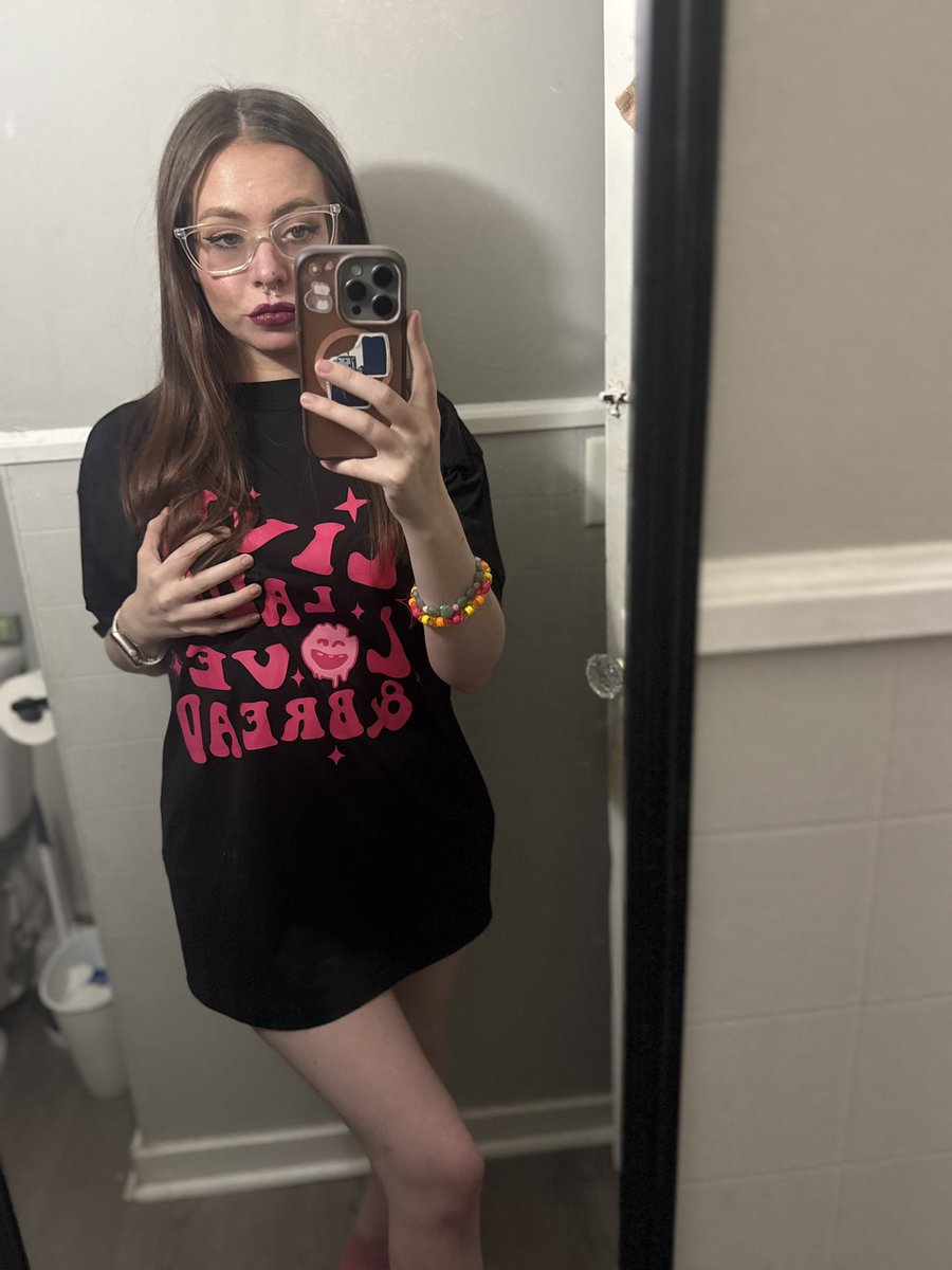 Roseserenity16's tweet photo. Gooodnight my horny friends 🤭🥱💦🍆 I hope you have wet dreams tonight about me 🤭 https://t.co/AhWmIeTmcI