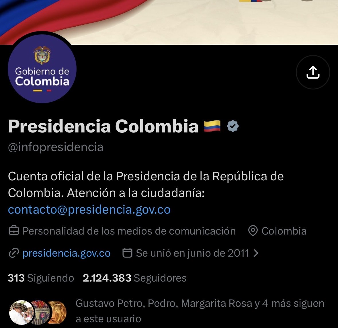 IPadilla11's tweet photo. Le tocó al imbécil de Abelardo quitar la foto de su cara de la cuenta de Presidencia. 

No aguanto la presión. https://t.co/HNLYorFQTZ