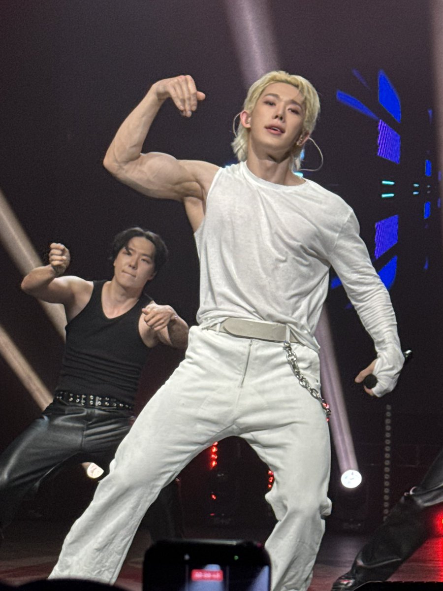 IWantMoreLife's tweet photo. I love him. Like a lot. And that’s ok. 

@official__wonho #Wonho #Wenee https://t.co/VRG75Wjr4e