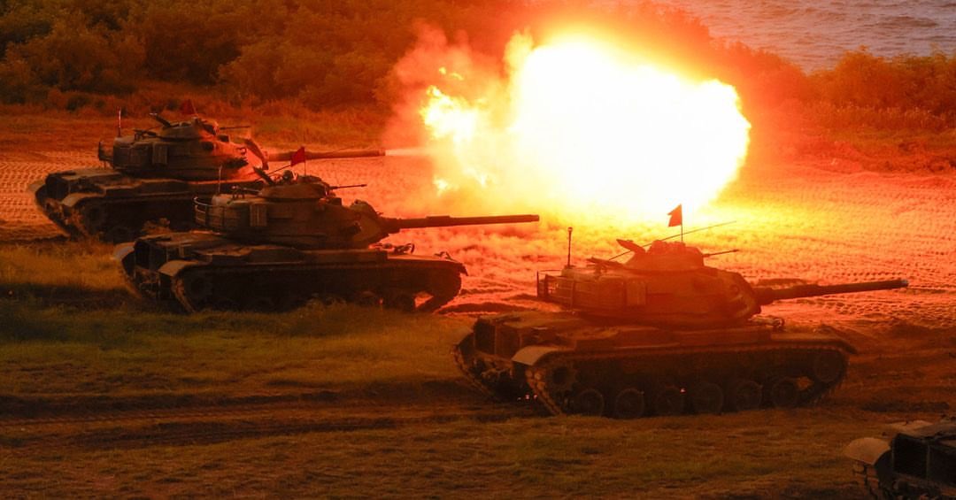 Visegard24's tweet photo. Taiwan simulates repelling Chinese assault, to slow mobile internet in annual war games. https://t.co/UdLS0x4Hsf