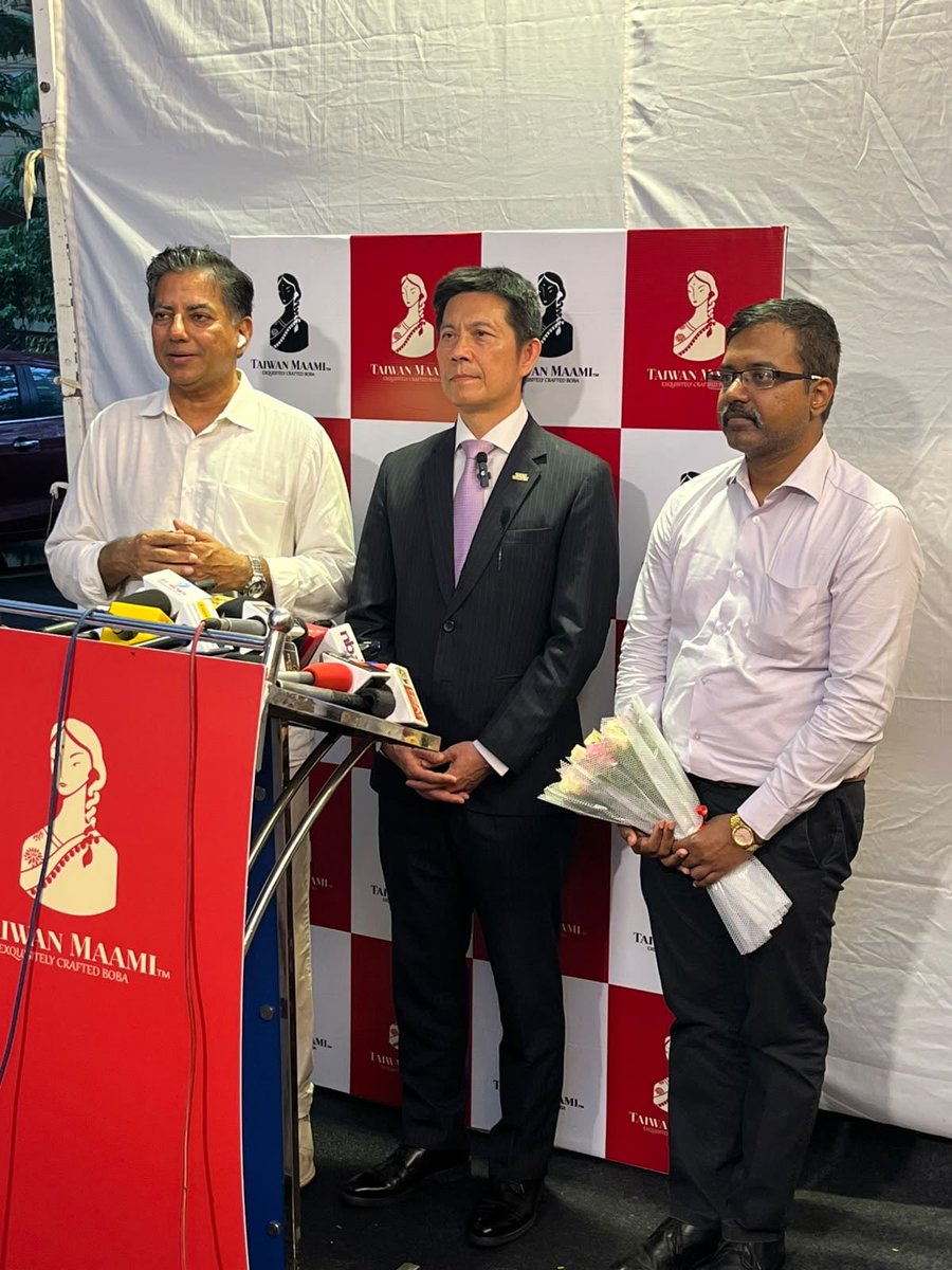 TaiwanMaami's tweet photo. Thank you Stephen San for honoring us with your presence at the official opening of #TaiwanMaami #Annanagar
Also special thanks to our honorable MLA from Annanagar @vkramkumarmla and Dr #SatishChristopher MLA from Radhapuram for graciously honoring us with their presence
And to Mr Vijayakumar @rpochennai for gracing the opening with his presence
And to all the delegates from Singapore, Korea who came to wish us on the grand occasion 🙏💐
@TaiwanMaami @UpdatesChennai @NammaChennai_ @Guidance_TN