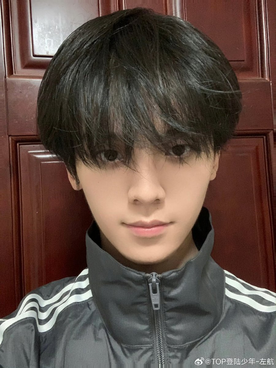 TF3rd_Peru's tweet photo. |[08/09/26]|•Actualización de #ZuoHang en su cuenta de Weibo

Revisando el estado del sistema a diario, estado de hoy: Mientras seas
#加点zuo料

🖇️https://t.co/ufz0gqaQEQ

#左航 #TFFamily #TF家族 #TransfOrmProject #TOP登陆少年 #登陆少年组合 https://t.co/Tr7hr6FHYe