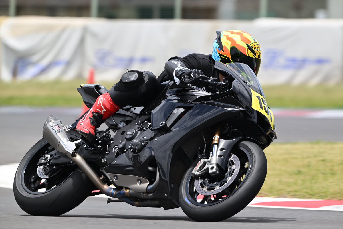 yose1_2000's tweet photo. 6/4 2りんかん体験走行会

2セット目コケた。

早く新しいおバイクで走りたい https://t.co/MHpe9SyDOa