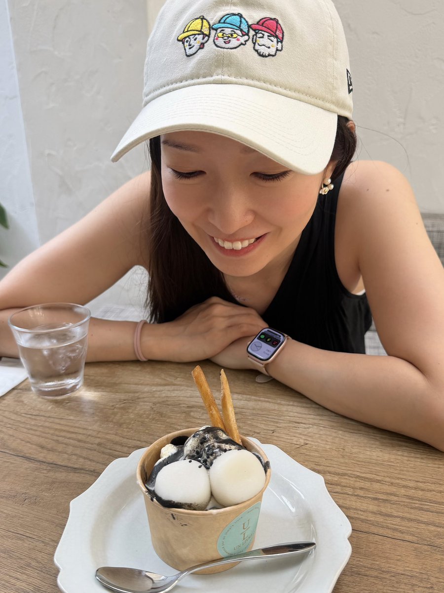 tomochin205's tweet photo. かわいい☺︎

#カフェラテ #アート #笑ってる #暑いね #黒胡麻ソフト好き https://t.co/V7Tm51sX0T