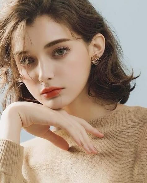 0505044889's tweet photo. Soft lighting, cozy knit, and a glow that says effortless chic
BpgG https://t.co/sJMhjMoQqC