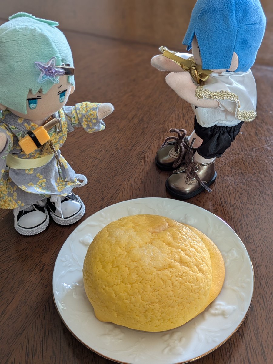 quartet_a1's tweet photo. まさぬ、メロンパンだよ https://t.co/JpDN6er0At
