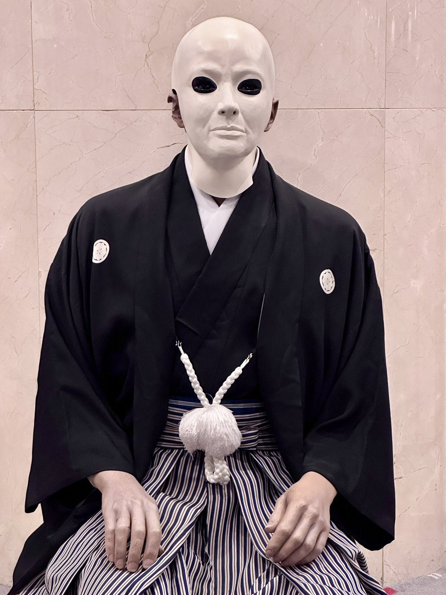 Kaoru_Abe's tweet photo. 昨日の角川映画音楽祭
昔観ていた映画の曲を演奏する事になるなんて、こんだら嬉しい事はないです。バンマスの石黒さんには迷惑かけつつバンドプラス弦カルの10人であらゆるジャンルの演奏させて頂きました。
小室さんと天と地とのHeaven and Earthと炎を同じステージで演れたのも嬉しかったです。続く https://t.co/5uWxBlh15S