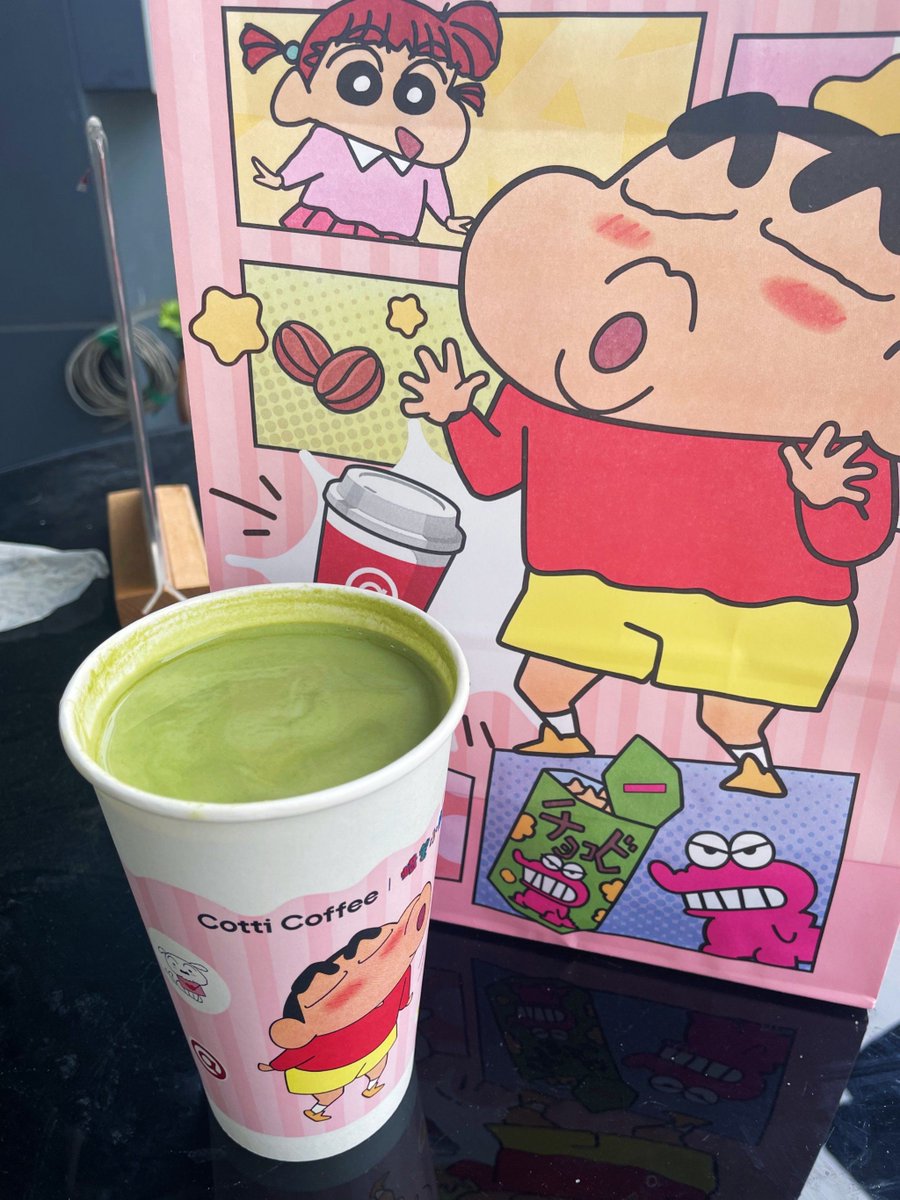 Lanninha_'s tweet photo. [Start your weekend right with a 5-min iced matcha latte! Whisk 1 tsp matcha + 2 tbsp hot water, top with oat milk + ice. Creamy, earthy, no fancy barista skills needed. ]， https://t.co/669c6z38e6