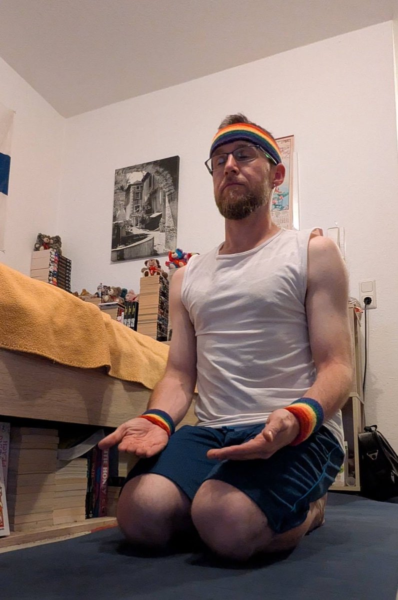 HIMzone666NetMs's tweet photo. Lots of Yoga Challenge
(08. & 09.08.2026)
by #YogaMitMady
#yoga #balance #stretch #meditation #simplygood #gay #lesbian #straight #queer #SpiceBoy #sportyspice #Peace #NoWar #westandwithukraine #freeiran #beardgang #chesthair https://t.co/d1Wi5NWywu