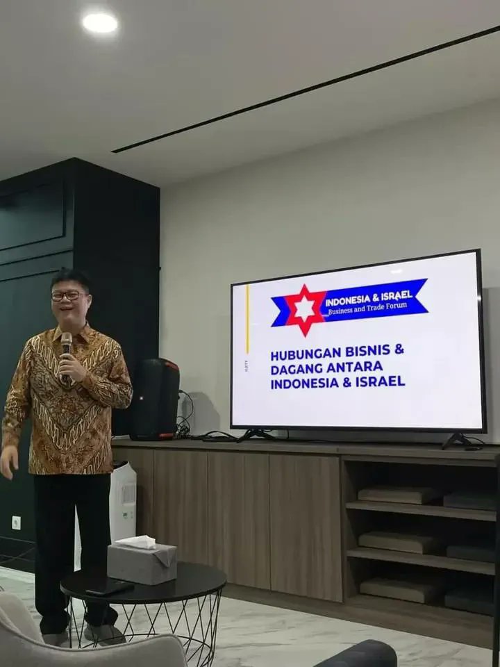 erlanishere's tweet photo. Kerjaan siapa neh, hadeeeh 😂 https://t.co/HfTw33Zxjz