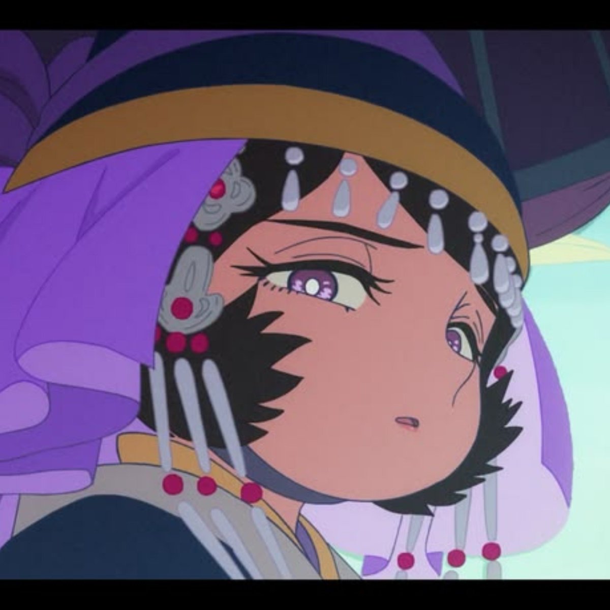 its_tr8's tweet photo. Töregene looking like Fatima + Sitara’s smile reminding her of Khulan… 
I love how their whole friend/companion chemistry got SO strong over time. https://t.co/q8pQ7R1yUz
