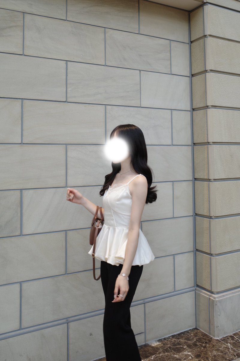 YILONのBALLOON LACE CAMI TOP本気で可愛いので骨格ウェーブの人みんな 