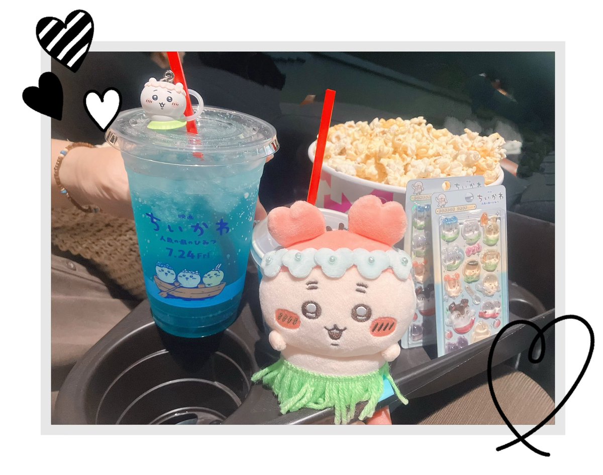 terntia02's tweet photo. ちいかわ２回目♡シールもらえた♡ https://t.co/8R3vc96HrG