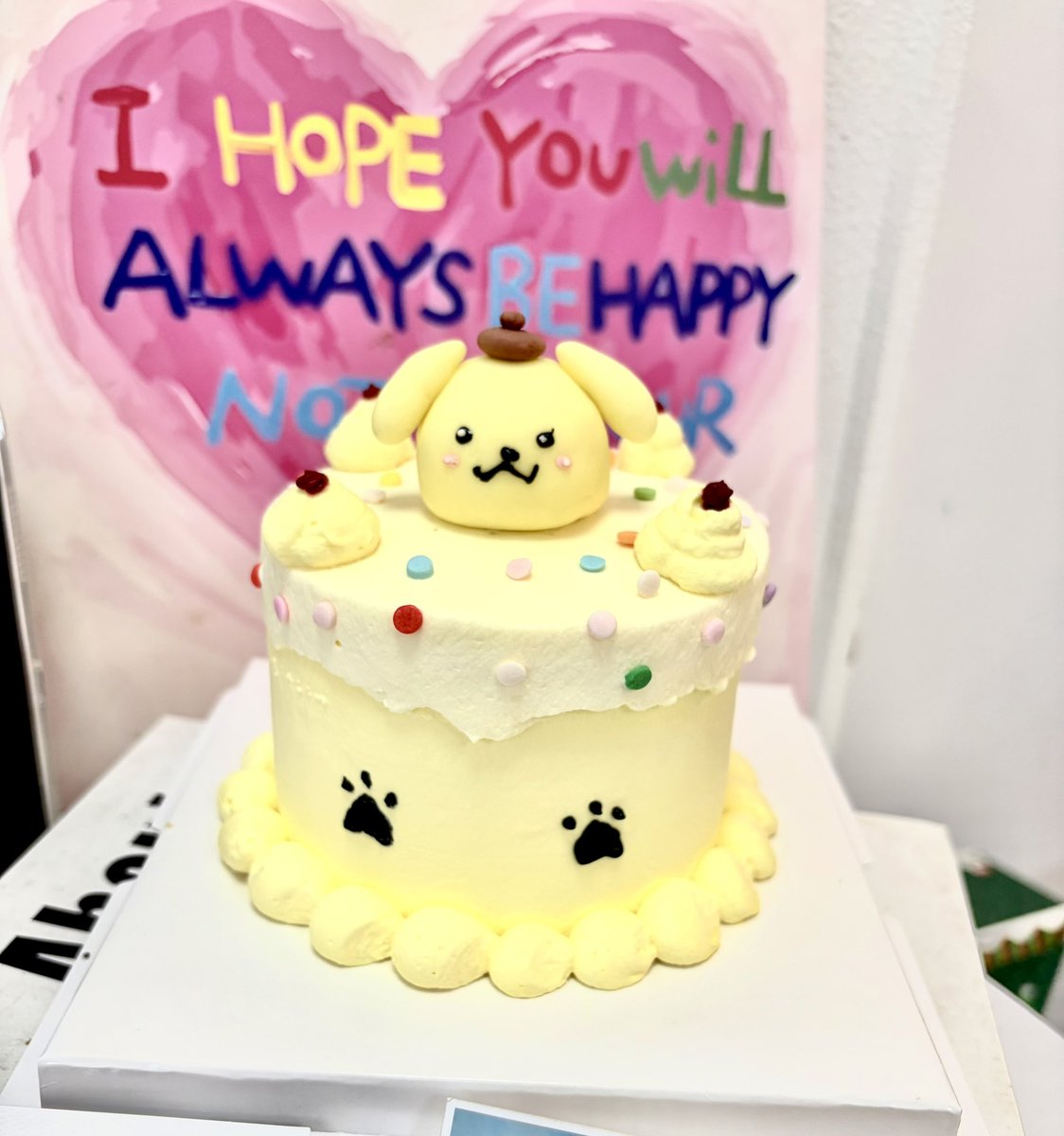 sonielkitty's tweet photo. I made a pudding dog cake myself to celebrate Daniel's birthday.🥰🥰

#DANIEL #SMTR25 #이다니엘 #SMTOWN #SMNBG #SMTRAINEE https://t.co/MIrjHKMpyp