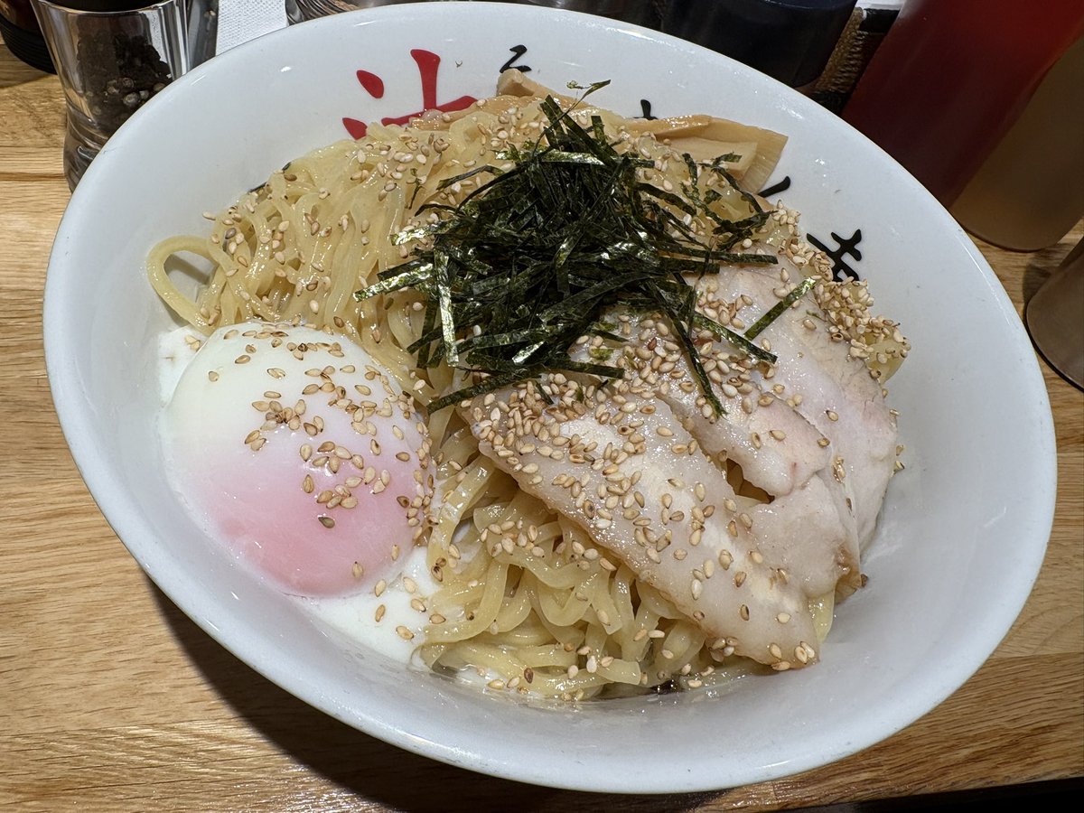 veryicelatte's tweet photo. カード連休始まった！
まずはタケシくんさいとうさんもぎくんと統率者！
デッキめっちゃ回ってバケモン盤面作れての初勝利気持ちよかった👏

お昼はどうしても食べたかったきりん寺😋 https://t.co/iZL4D8hZGX