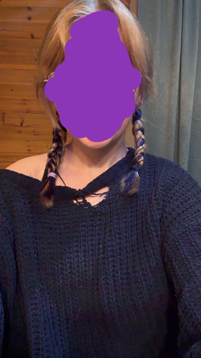 MindsandMother's tweet photo. New hairrrr https://t.co/J79xkzQBz4
