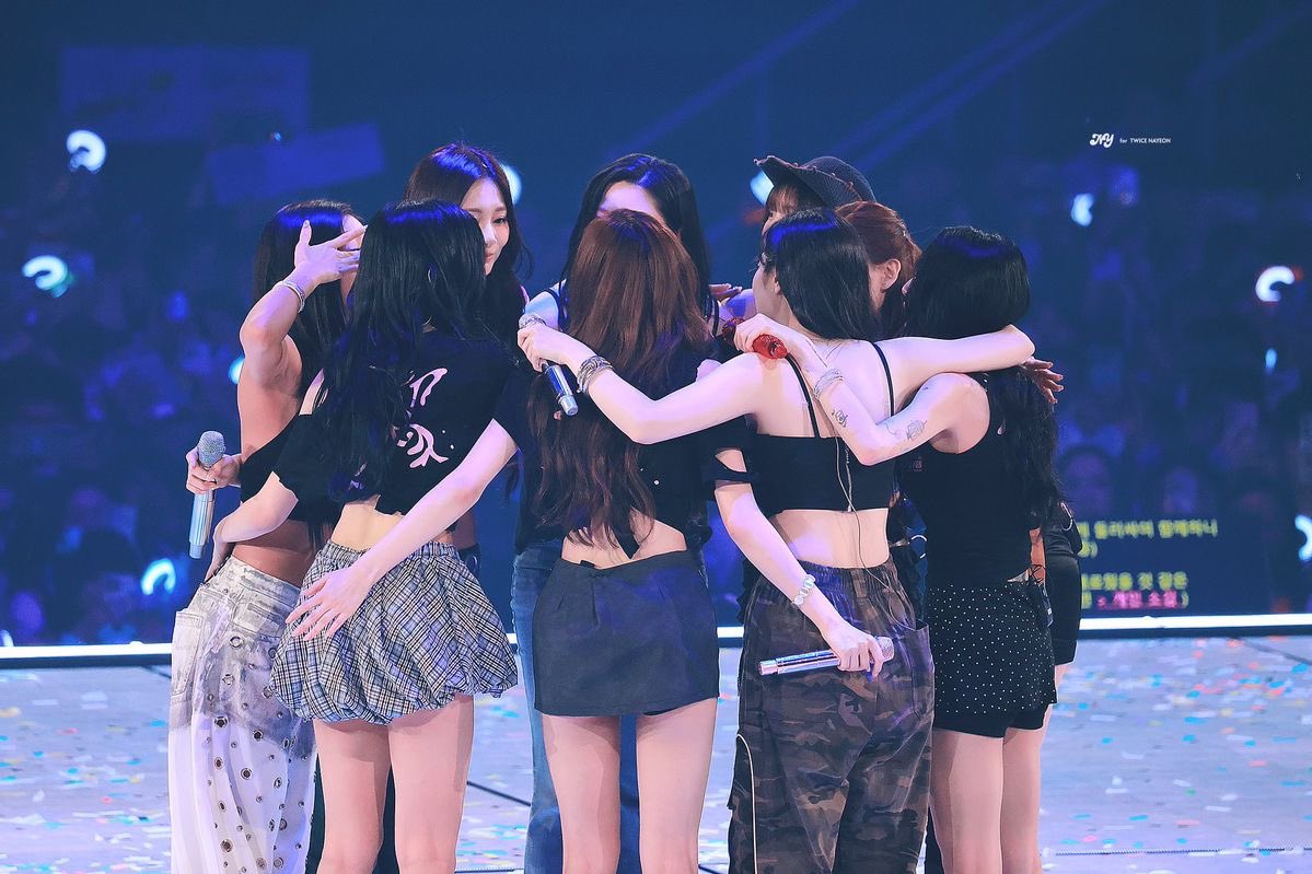 YooTuberJeong's tweet photo. If leaving JYPE means Jeongyeon gets to choose her own path, do what makes you happy, Jeongyeon. 🥹💚

After everything, you deserve to be somewhere you feel valued, supported, and genuinely happy. Whatever decision you make, I’ll respect it and cheer for you. 

#유정연난잘지내 https://t.co/bXwCDw9Yez