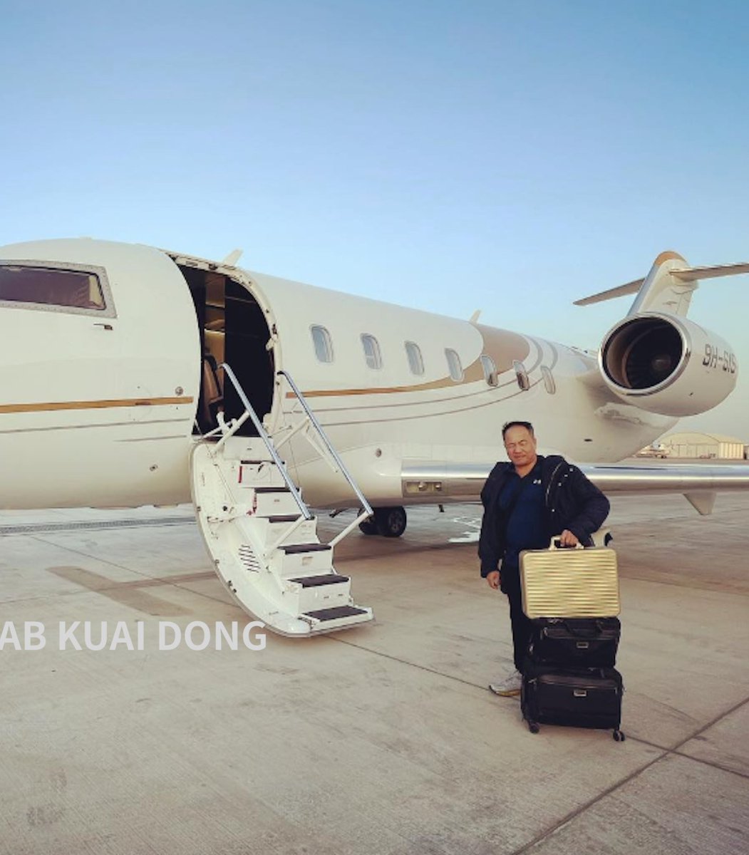 _FORAB's tweet photo. 这位在巴拉圭，自家公寓突然坠楼去世的早期比特币投资人，其生活非常高调，之前频繁晒自己的私人飞机、豪华游艇。

同时，他曾为多个加密货币项目站台喊单，自称重要支持者，但这些项目的多数结果，都是币价归零或停止运作。 https://t.co/MHw4jB4gtO
