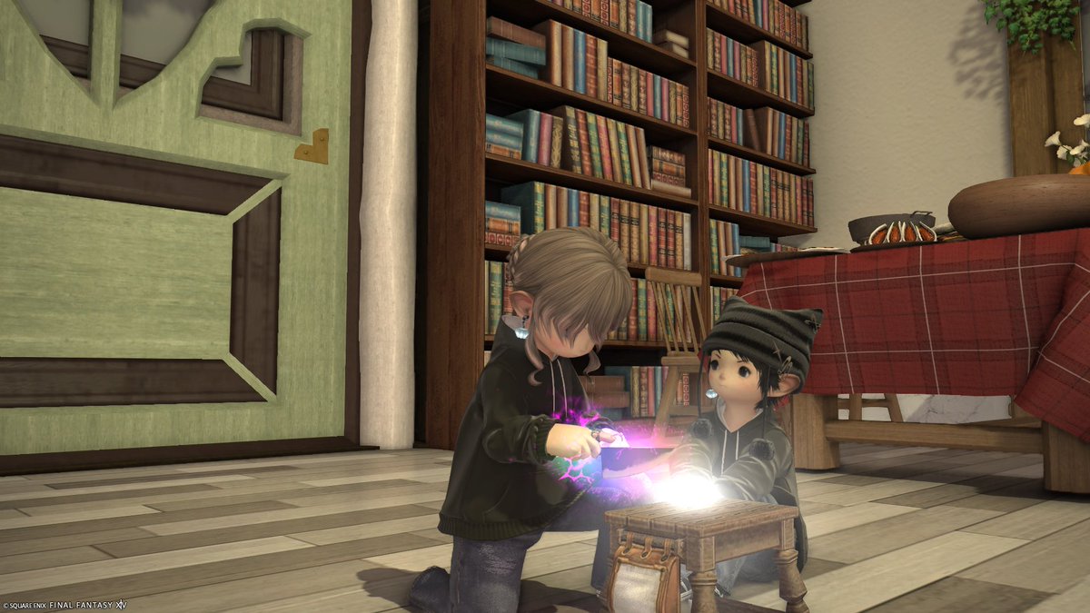 Y_F_FF14's tweet photo. これがファントム包丁…！！とコリブリ😂 https://t.co/R4sx3p8RPv