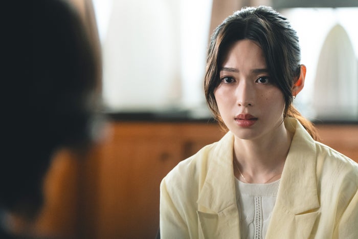 modelpress's tweet photo. 山田涼介主演「一次元の挿し木」🧬

紫陽（堀田真由）の真相判明で
「タイトルの伏線回収に驚き」「鳥肌立った」

回想シーンに注目集まる💭
https://t.co/BOm7kbpXe3

@ichijigen_ytv https://t.co/Lig90nhZbv