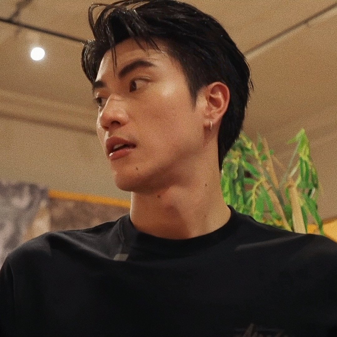 deptinfatuated_'s tweet photo. 🖤💪🏻

` — #Innjkrsn ♡ https://t.co/voTbqsFx27