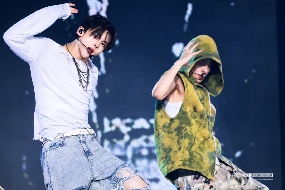 Rewinded88's tweet photo. 260809 2026 SBS GAYO DAEJEON SUMMER

#상리오즈 #LEOWON #이리오 #LEO #이상원 #SANGWON #ALD1 #알파드라이브원 #ALPHADRIVEONE https://t.co/fKjfYTTJ9c