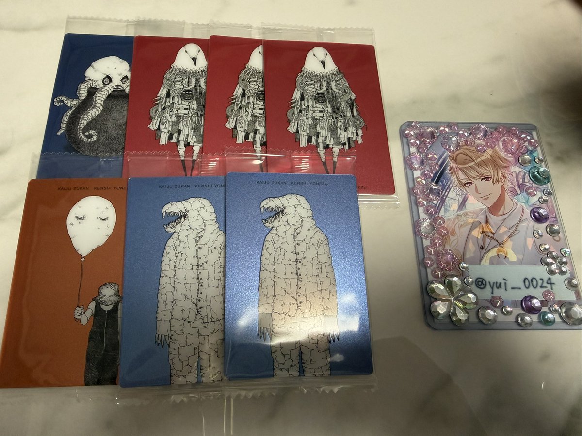 yui__0024's tweet photo. 【交換 譲渡 買取】米津玄師 かいじゅうずかん ウエハース

譲￤画像のもの
求￤150円/枚+送料

＊コンプのために購入し、被った分のお譲りです
＊纏めての方優先
＊郵送のみ

お気軽にお声掛けください◎ https://t.co/Hytbw2dyr1