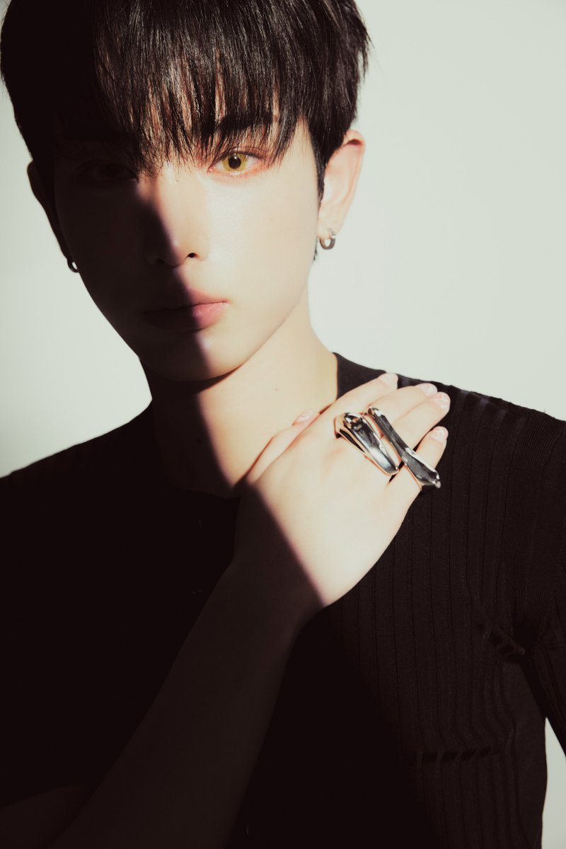 YX_LABELS's tweet photo. [&amp;TEAM]
KR 2nd Mini Album 'Mark on Me'
Concept Photo TAME ME ver. #1
#HARUA

2026.09.08 18:00(KST)

https://t.co/2B9syxIfk1

#MarkonMe
#andTEAM #앤팀
#andTEAM_MarkonMe https://t.co/IV1AFrz1GA