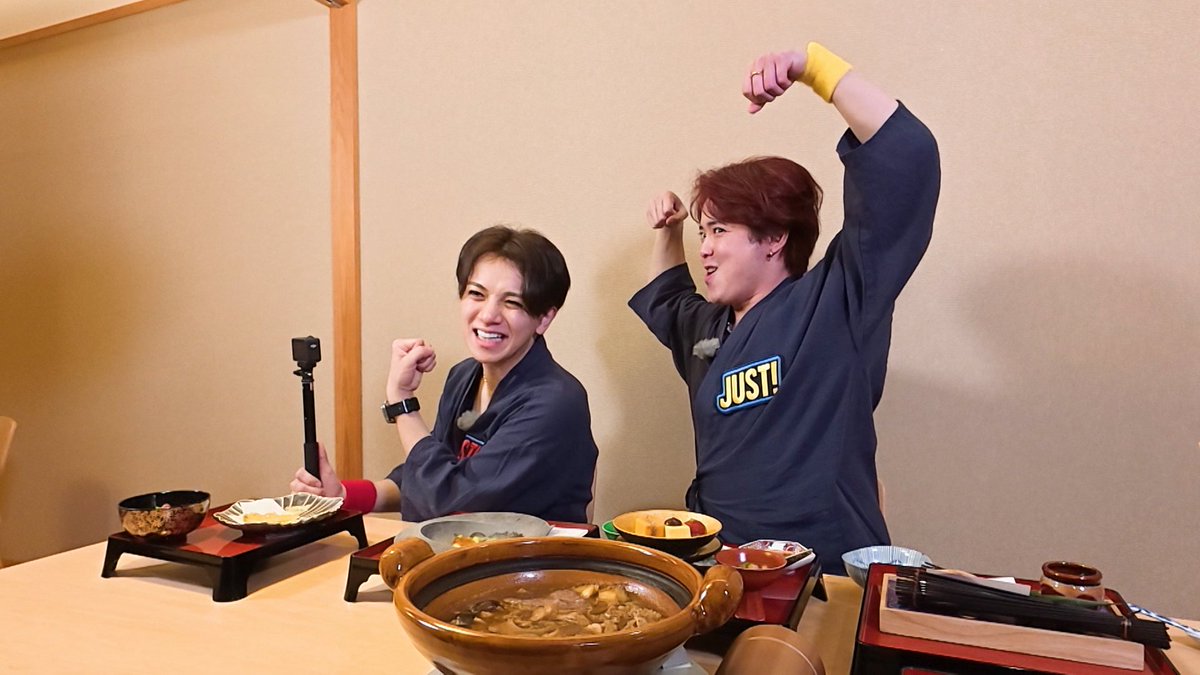 abc_mgzn's tweet photo. Travis Japan“ちゃかしず”、ナイトカートで真剣勝負！ 運転免許を持っていない吉澤閑也が「負けるわけない。良い運転見せてみな」と宮近海斗にビッグマウス！？
#TravisJapan #宮近海斗 #吉澤閑也
https://t.co/ILlJChN5zL https://t.co/y1pkYA079l