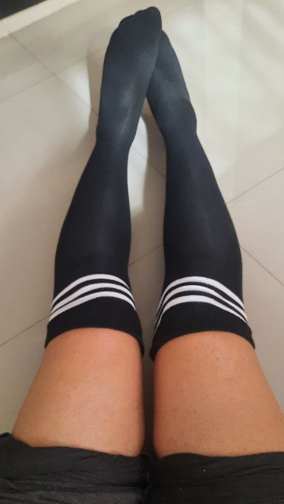 DrakeCollins504's tweet photo. Debería subir fotopatas?

#feetfetısh  #femboyespañol #femboy  #Lewdpost  #SpanishRP #Lewd  #nsfwtwtًً https://t.co/8ZrHFzshYw