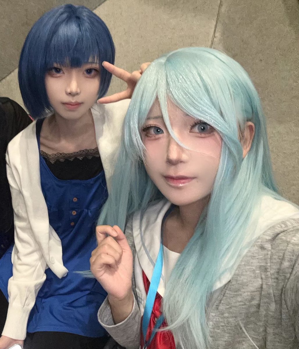 komo041806's tweet photo. 🐧💧
もっと一緒にいたいなぁ

#prsk_cos https://t.co/4d9ZQObZwk
