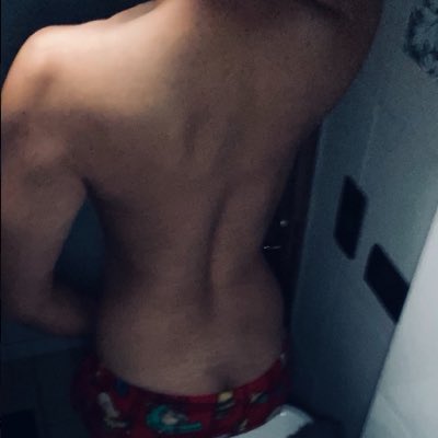 beenjamin___'s tweet photo. #NuevaFotoDePerfil https://t.co/16L3h0gUsP
