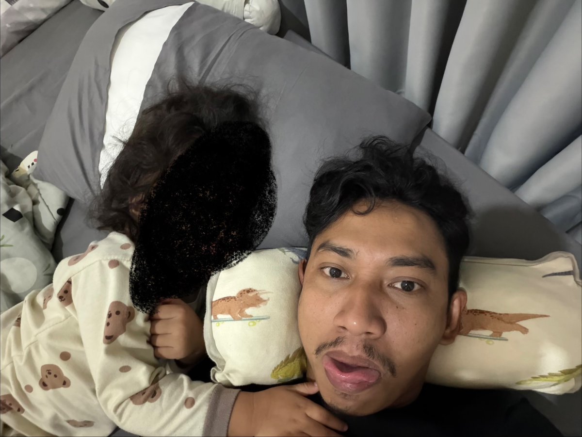 Adunowhy's tweet photo. @holyytrashyy @sameshit666_ Dia udah punya anak anjr tiati sebarinnn wkkwkw https://t.co/ZZjv7kTCWr