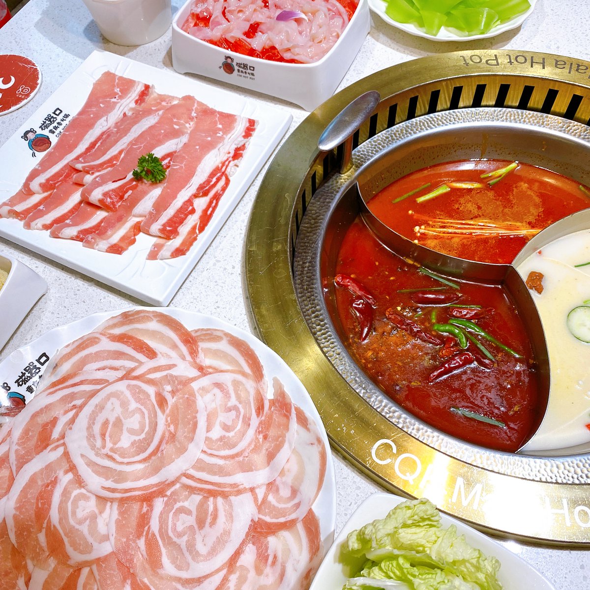Kin24hrs's tweet photo. - Hotpot man ที่หนึ่งในใจ ของดี น้ำจิ้มอร่อย ถูกปากคนไทย
- Thai Spicy วัตถุดิบสดใหม่ หมั่นโถวทอดอร่อยมาก ราคาเริ่มต้นแค่ 259 บาท
- CQK ซุปเข้มข้น ของพรีเมียม ราคาแรงหน่อย ลูกชิ้นกุ้งบดอร่อยนุ่มเด้ง
- ตั้งใจจุ่ม ของคุณภาพมากก ซีฟู้ดสดชิ้นใหญ่ มีซุปให้เลือกเยอะ https://t.co/XhhHC8XtRx