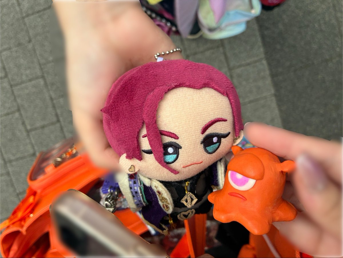 delivery_tenama's tweet photo. 正邪の器に似たエイリアンとやらと出会った、撮影主とやらは存じ上げてるようだな⋯
なかなかセクシーであるな⋯✨️ https://t.co/4sD99dDdg3